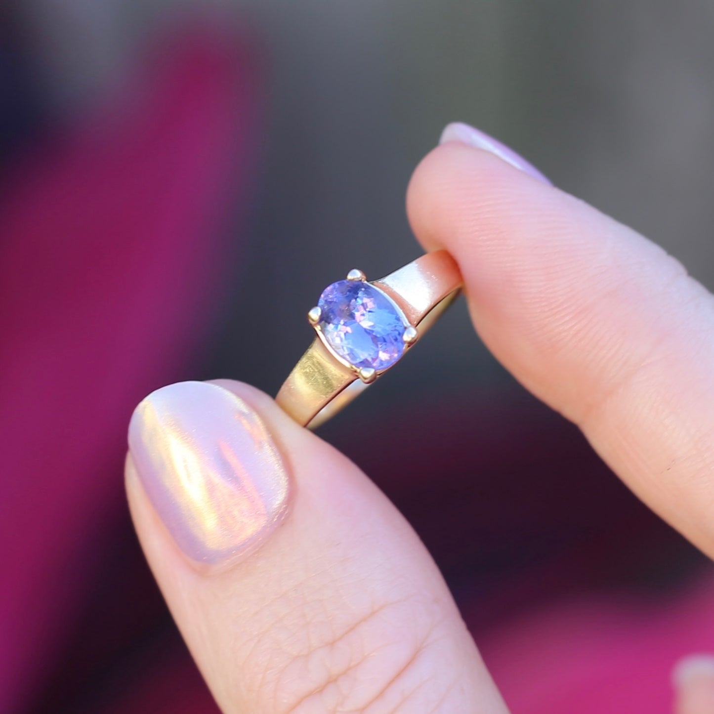 1.25ct Oval Tanzanite Ring, 14ct Yellow Gold, size N or just over 6.5