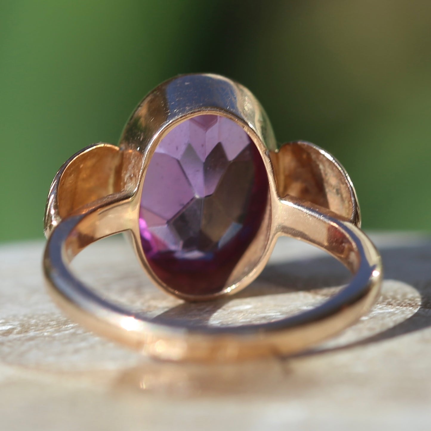 7ct Colour Change Sapphire Russian Cocktail Ring 1960s-1970s, 14ct Rose Gold, size Q or 8.25