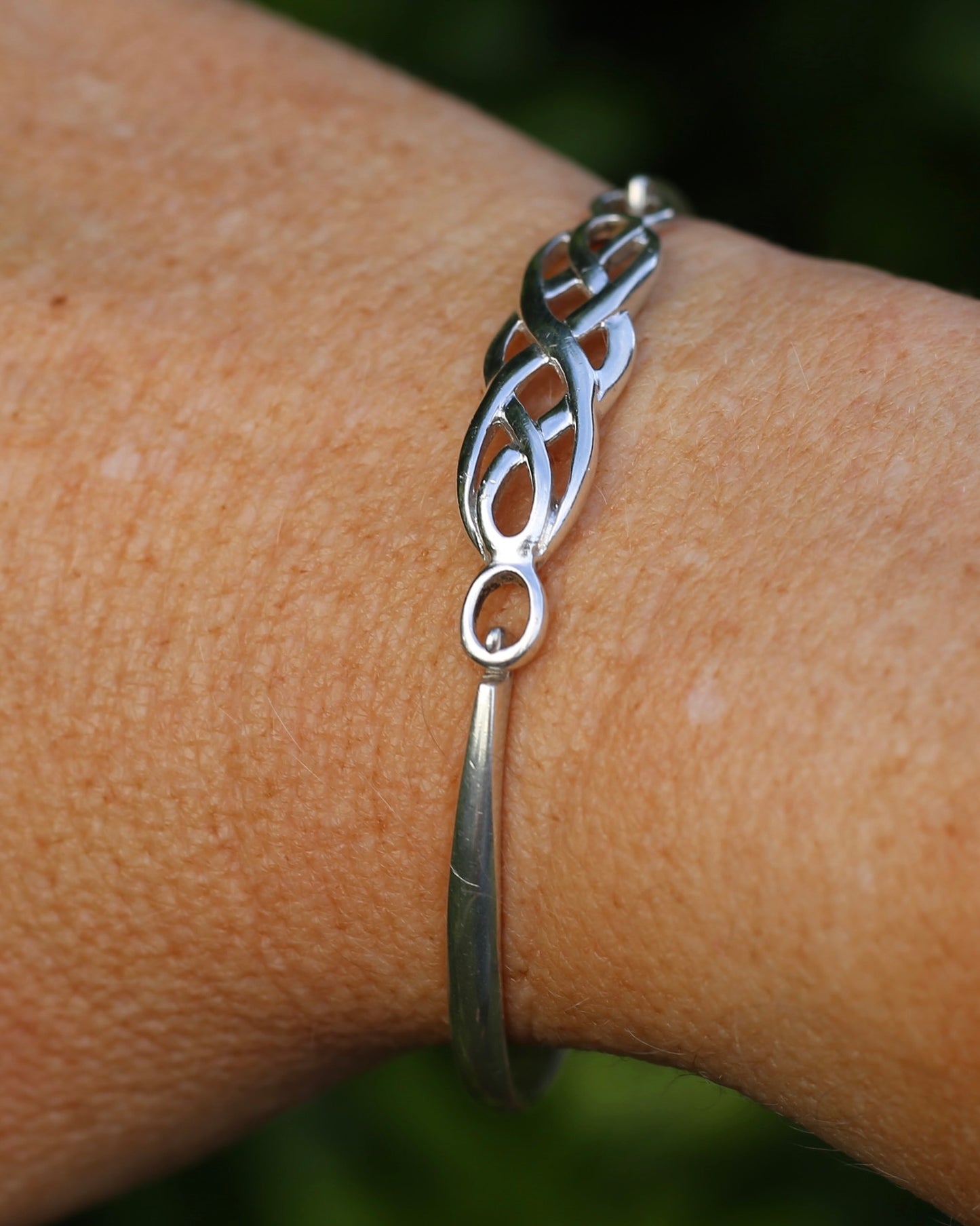 Vintage Celtic Knot Bangle, Sterling Silver, 10.95g