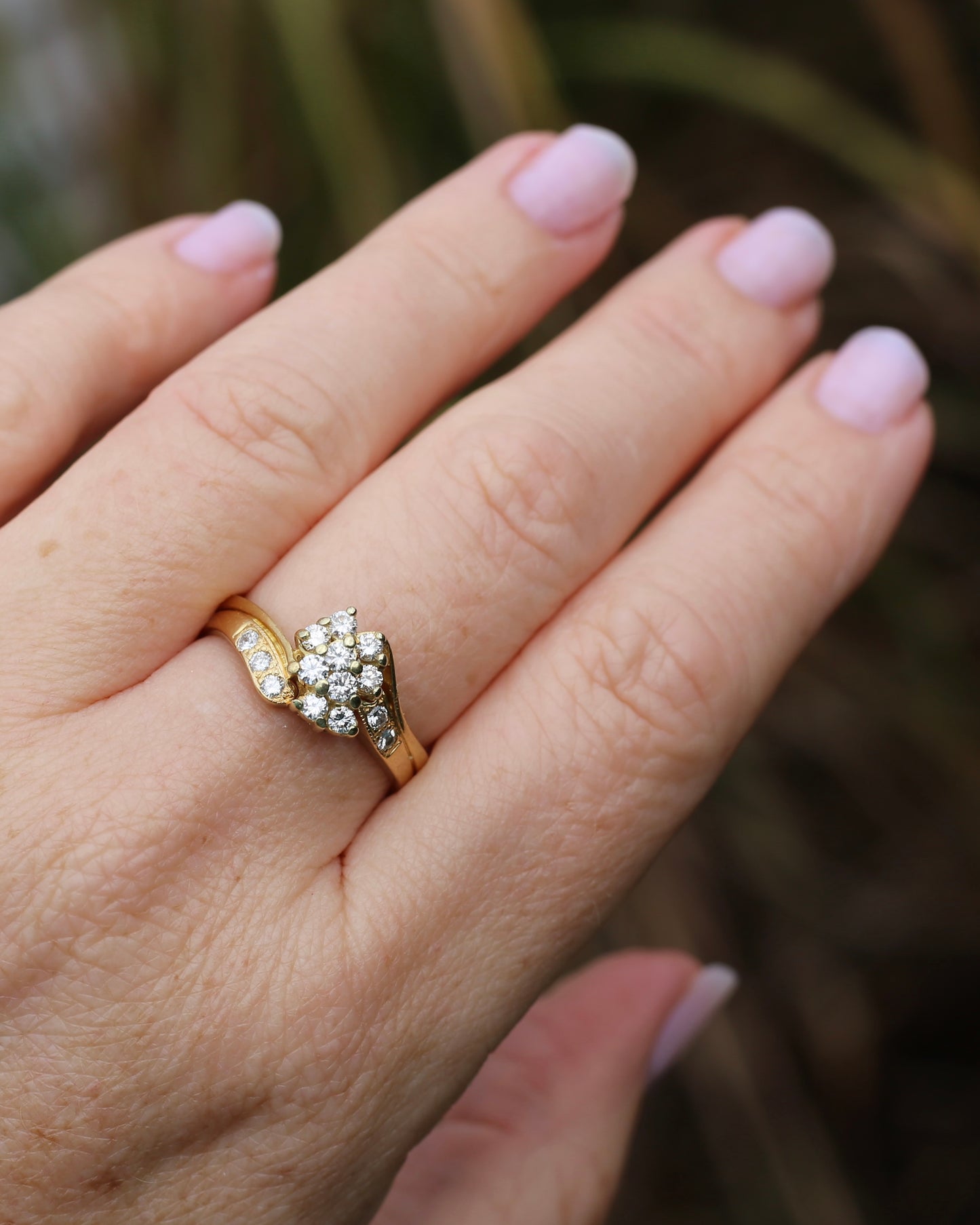 Circa 1970s Transitonal Brilliant Cut Diamond Ring, 18ct Yellow Gold Cluster Ring, size S or 9, 6.4g, with valuation