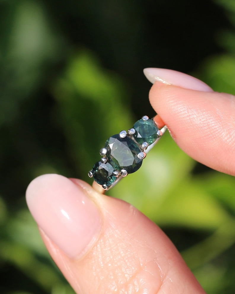 2.38ct Australian Sapphire Trilogy, Sterling Silver, size N1/2 or 7, 3.6g