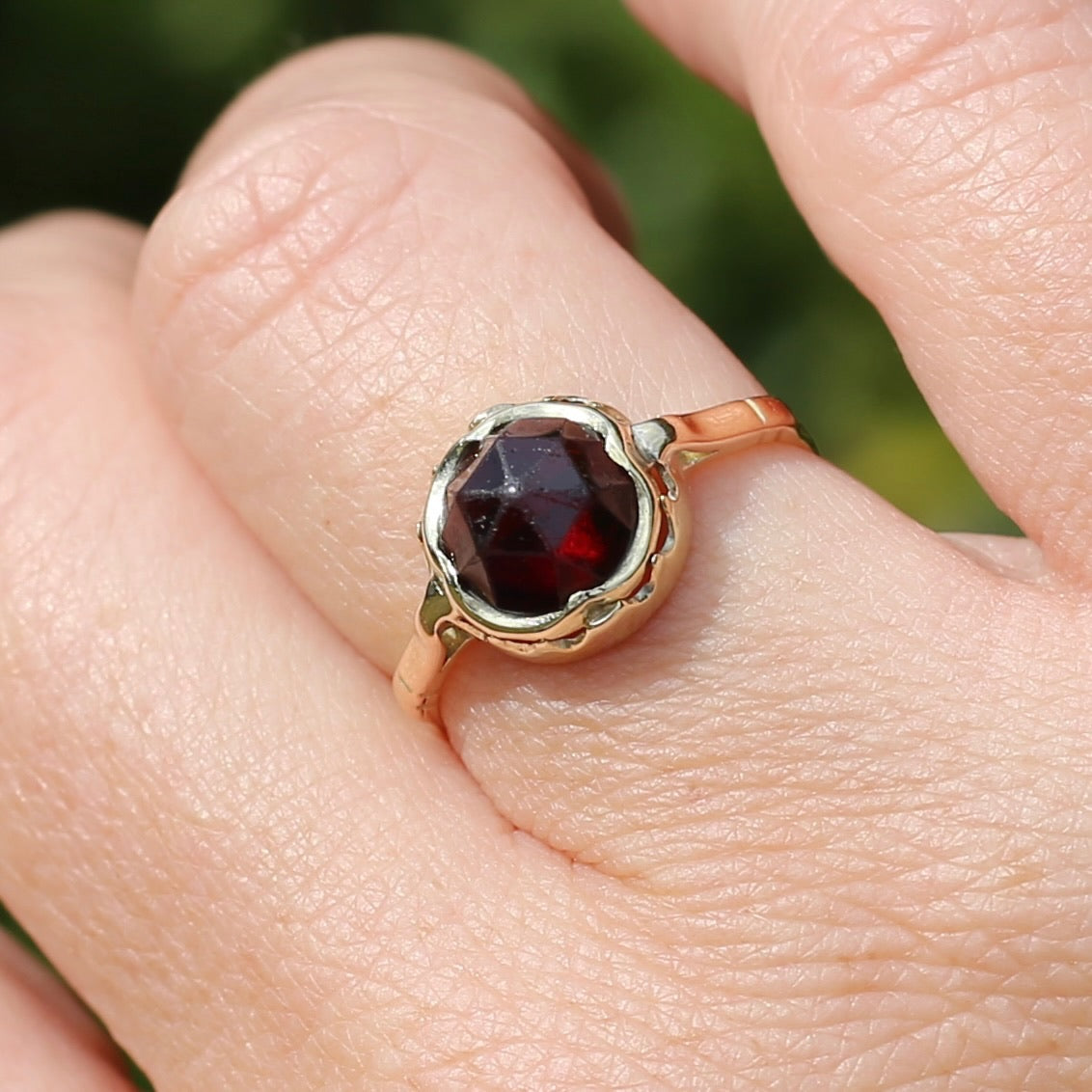 1931 Dutch Rose Cut Garnet, 583 Yellow & Rosey Gold, size 8 or nearly Q