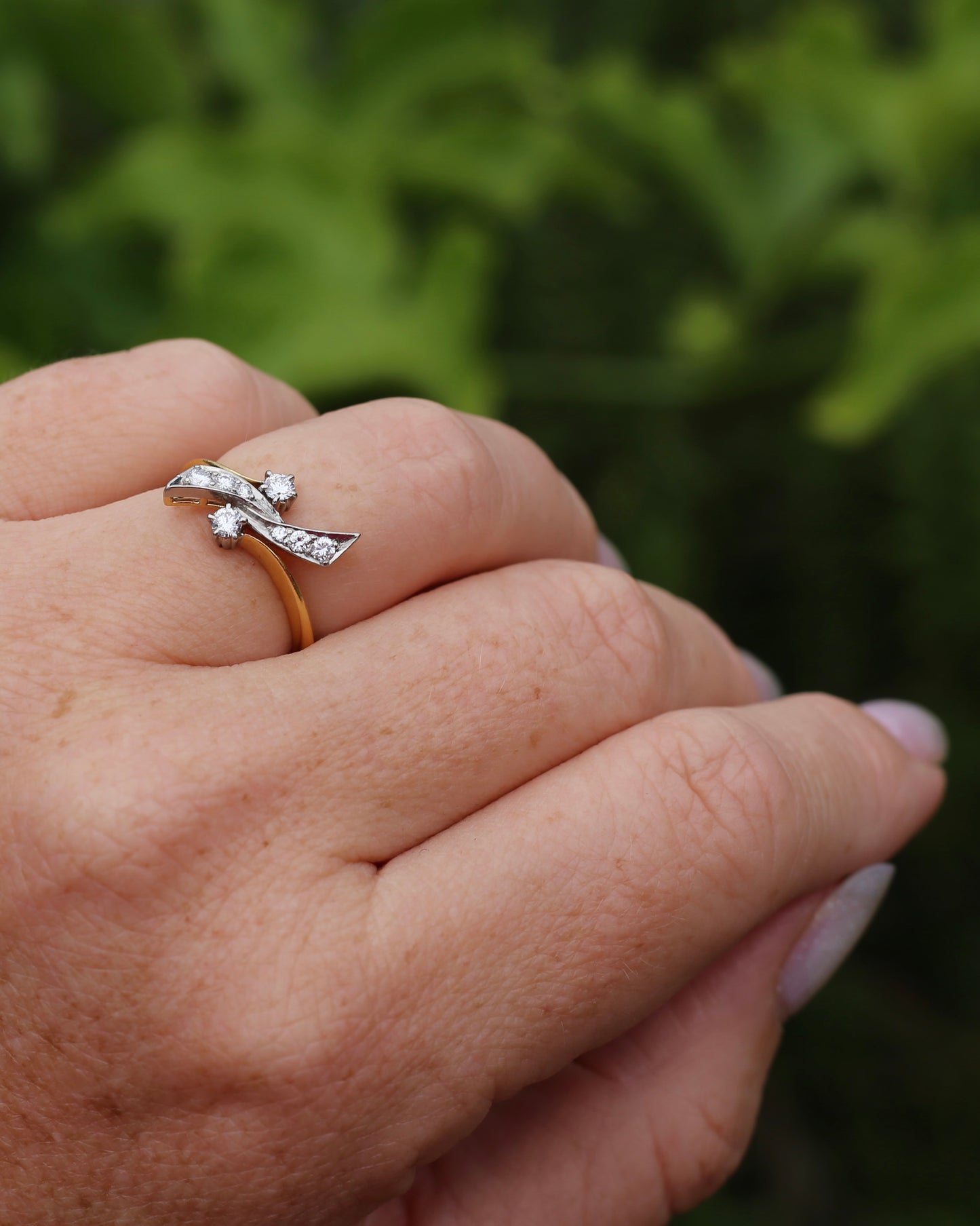 Antique Circa 1910 "Belle Epoque Toi et Moi" Asymmetric Diamond Bow Ring, 18ct Yellow Gold and Platinum, size L1/2 or 6, 3.62g