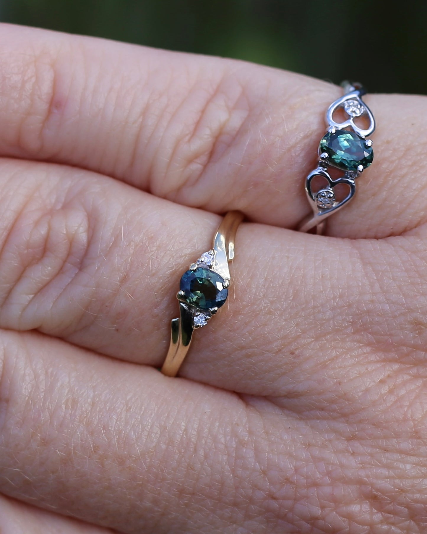 0.7ct Natural Green Parti Sapphire with tiny Diamond Set Heart Shoulders, 9ct White Gold, size K or 5.25, 1.27g
