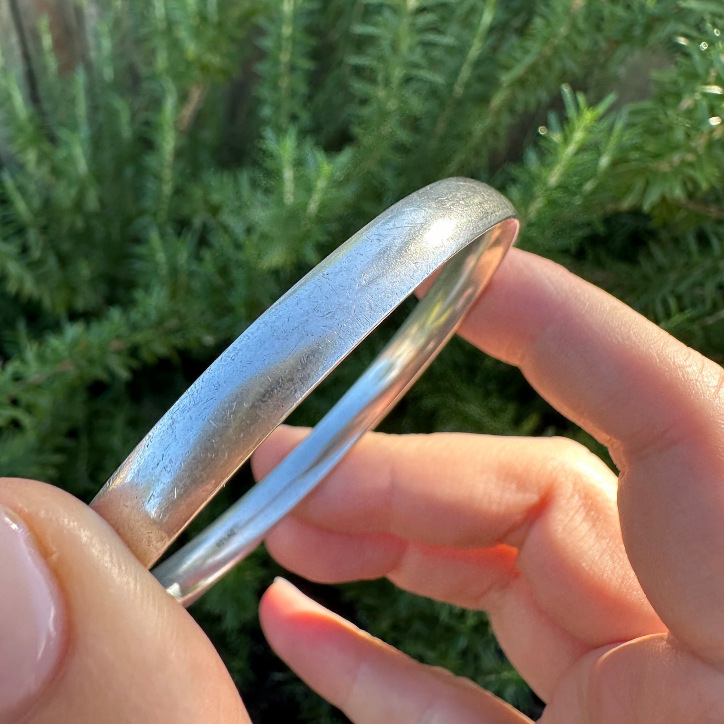 Vintage New Zealand Half round 6.75mm Silver Bangle 66mm internal diameter, 28.3g