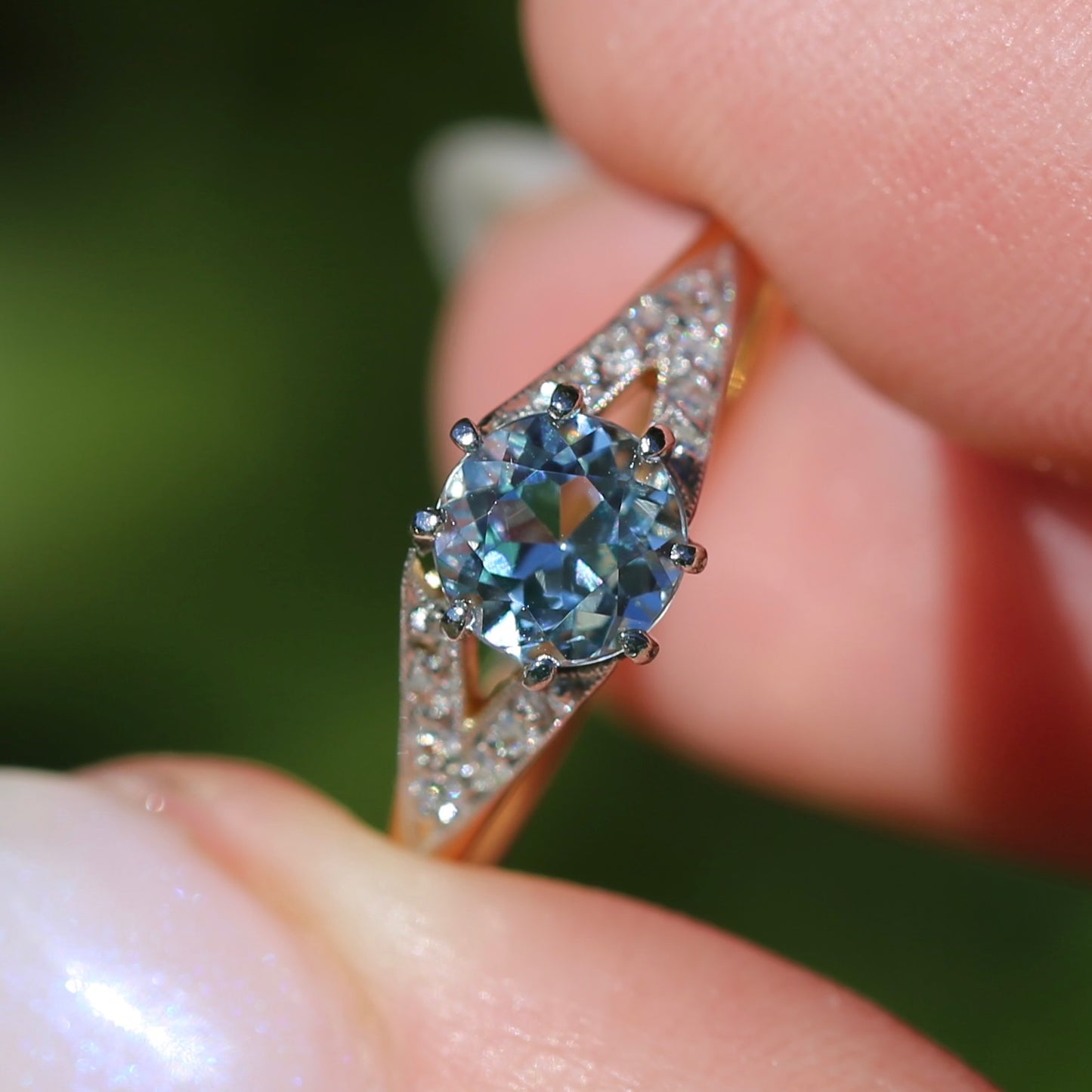 Pristine Early Australian 1930s Dunklings Blue Zircon & Diamond RIng, size L or just over 5.5