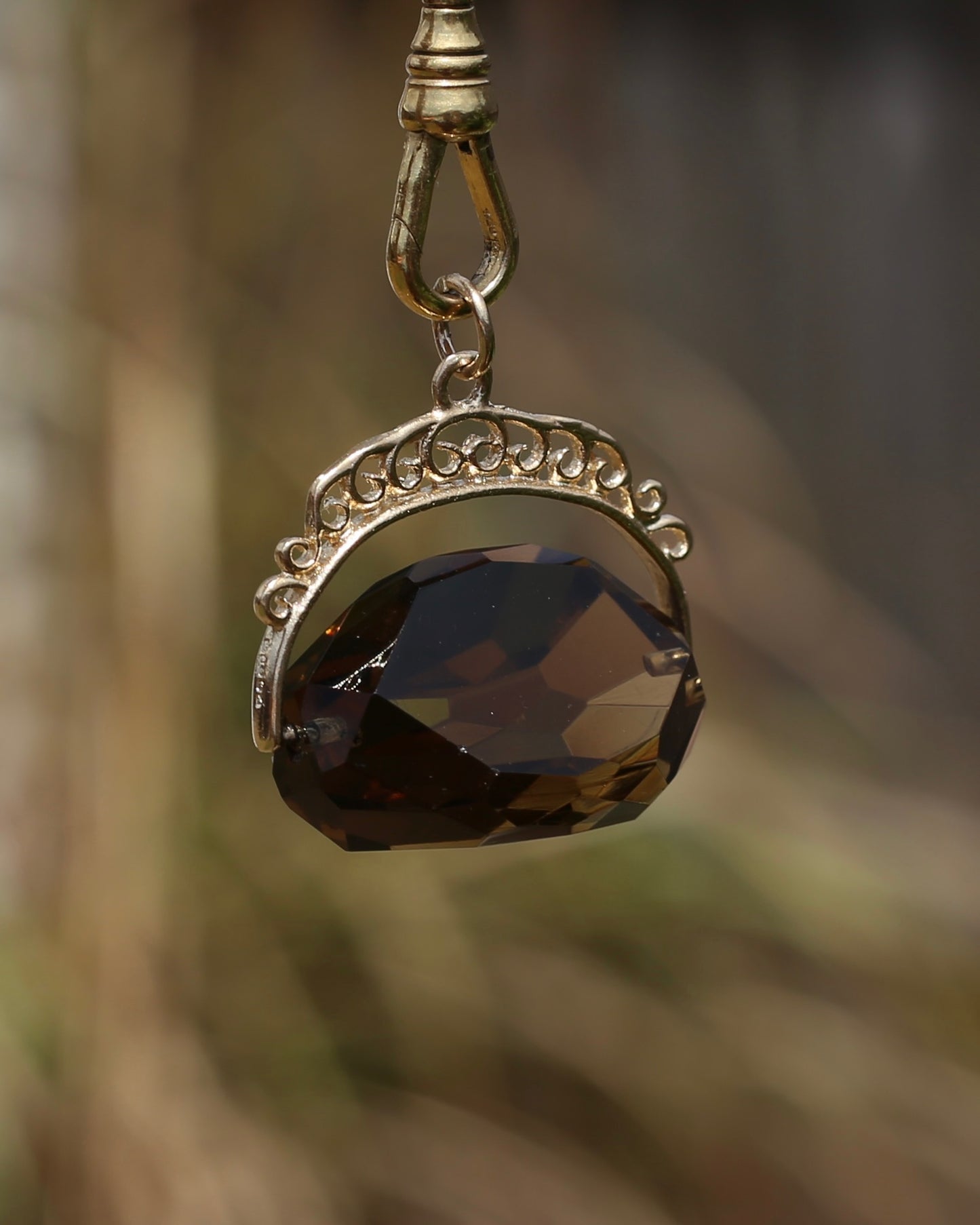 1975 Made Smoky Quartz Spinner Pendant, 9ct Yellow Gold, 8.99g