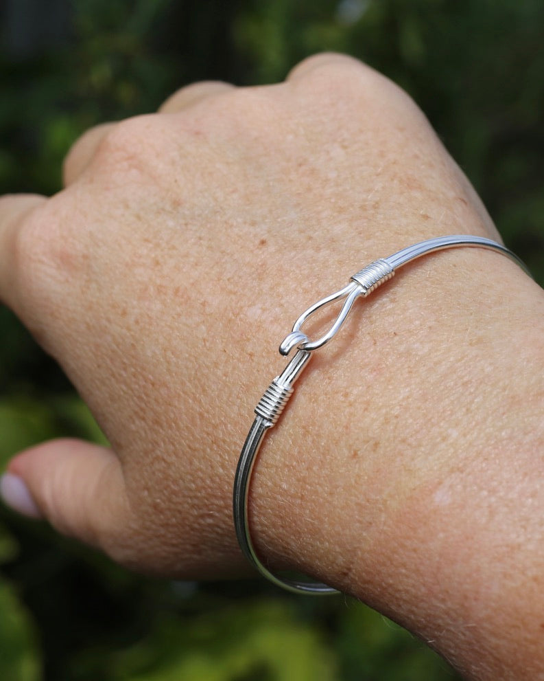 Silver Knot Link Double Wire Hook Bangle, Sterling Silver, 8.13g