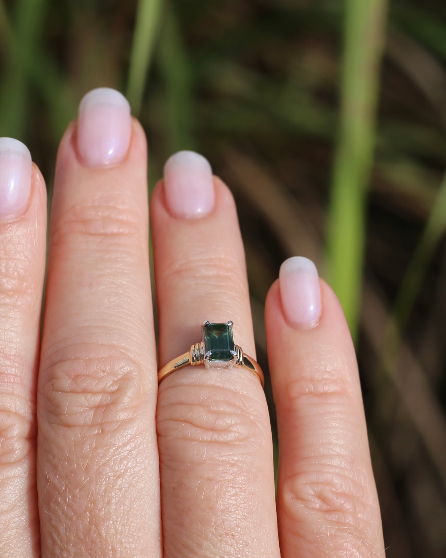 1.3ct Natural Green Emerald Cut Sapphire, 9ct White and Yellow Gold, size K1/2 or 5.5, 2.0g