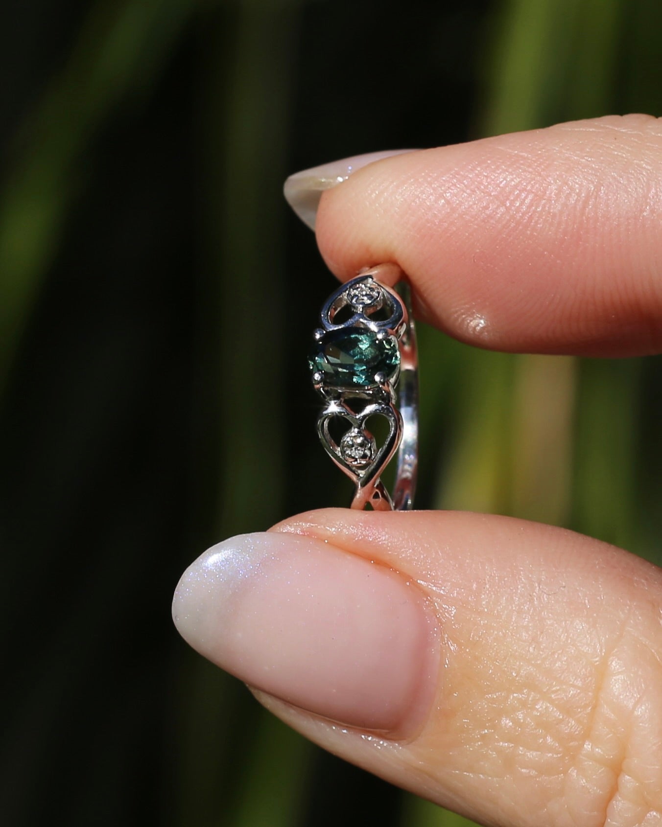 0.7ct Natural Green Parti Sapphire with tiny Diamond Set Heart Shoulders, 9ct White Gold, size K or 5.25, 1.27g