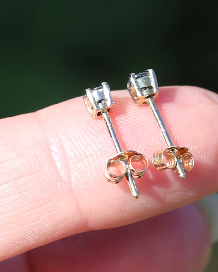 3.4mm 0.35ct combined Vibrant Blue Natural Spinel Studs, 9ct Yellow Gold, 0.64g
