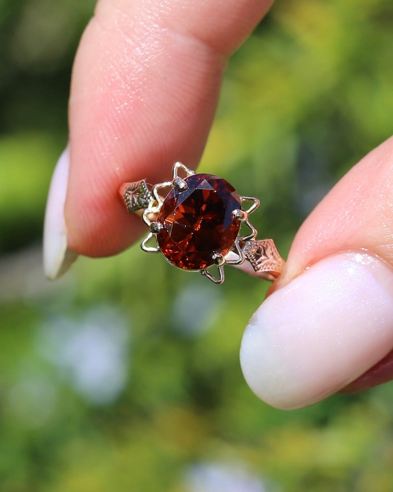 4ct Whisky Zircon in Vintage Old Rosey Gold Ring, 9ct Old Rosey Gold, size M or just over 6, 2.18g