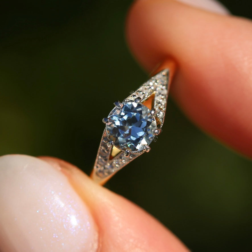 Pristine Early Australian 1930s Dunklings Blue Zircon & Diamond RIng, size L or just over 5.5