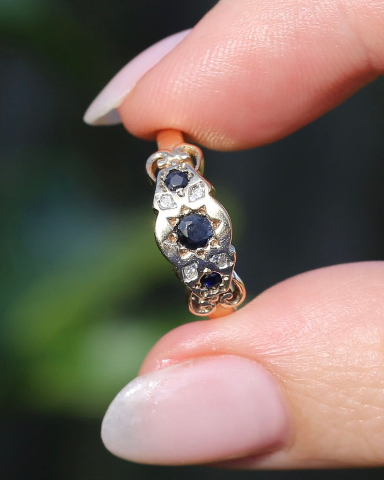 Star Set Dark Sapphire and Diamond Ring, 9ct Yellow Gold, size O1/2 or 7.5, 1.99g
