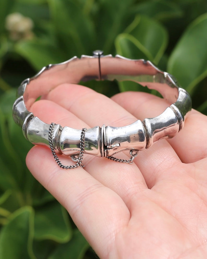 1962-1963 Birmingham Made Silver Bamboo Hinged Bangle with Safety Chain, Sterling Silver, 17.96g