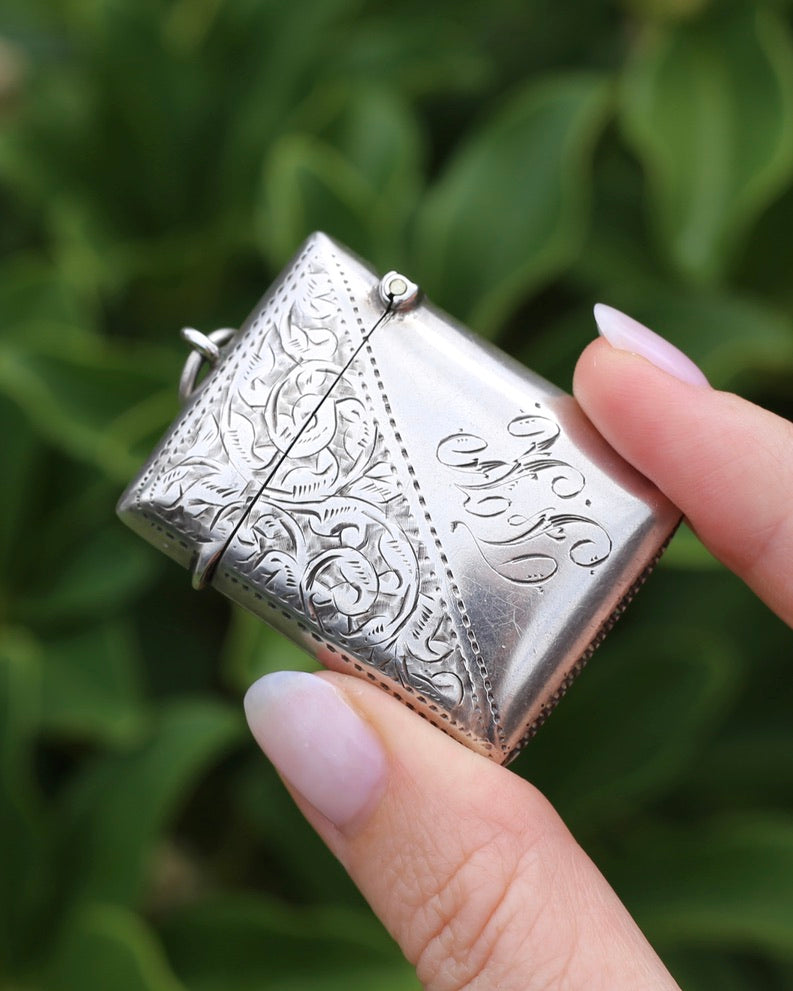Antique 1898- 1899 Silver Vesta Case, With Leaf Design, initials FK 24.8g
