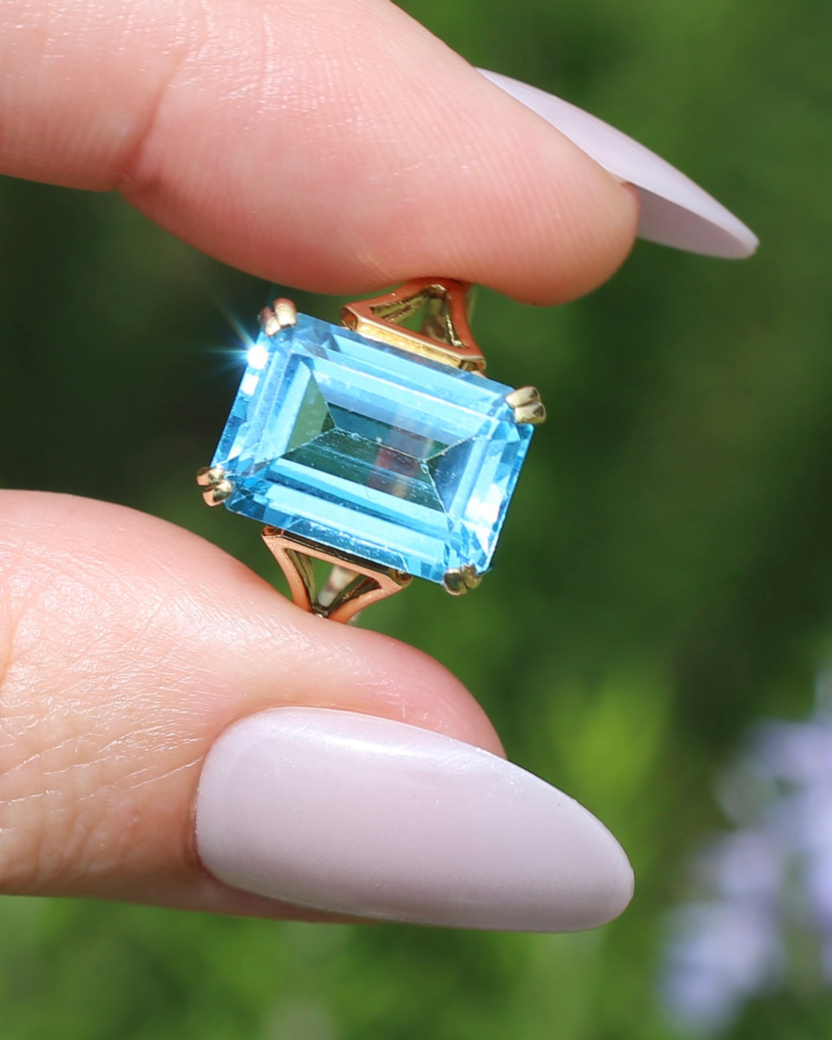 Emerald Cut Blue Topaz Cocktail Ring, 9ct Yellow Gold, size 7.75 or just over P, 4.85g
