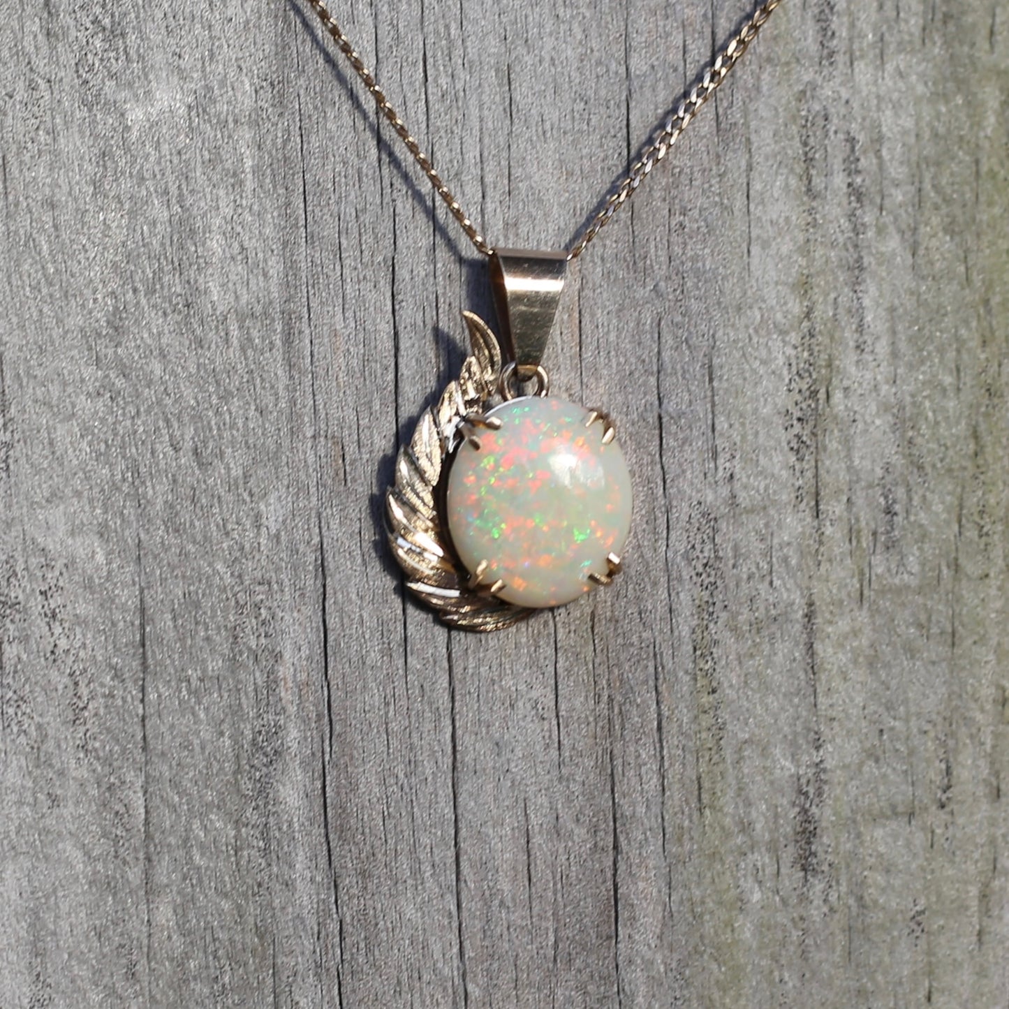 Solid White Opal and 9ct Gold Pendant, on 9ct Gold Chain, 50cm, 6g total weight