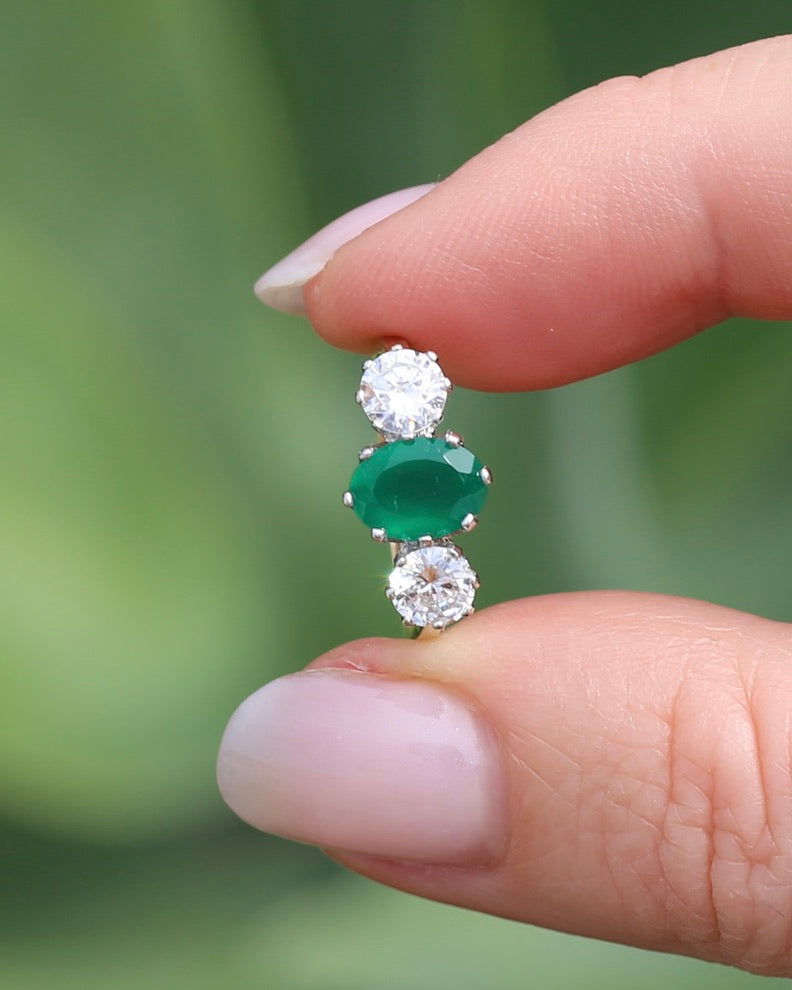 1988 Made Green and White Stone Trilogy, 9ct Yellow and White Gold, size L or 5.75, 2.23g