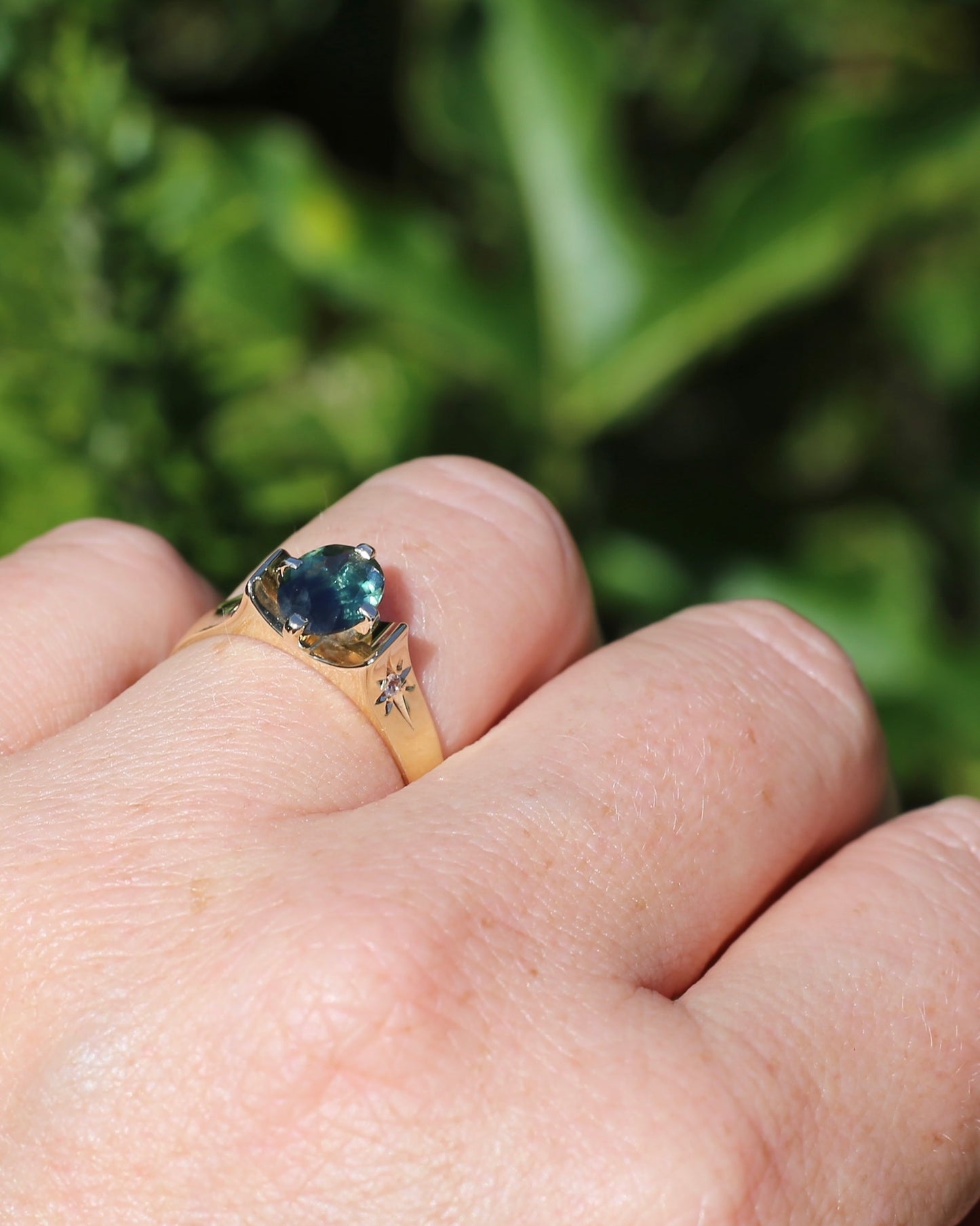 Circa 1970s 1.2ct Oval Australian Parti Sapphire Ring with Star Set Diamond Side Stones, 9ct Yellow Gold, size R1/2 or 8.75, 3.28g