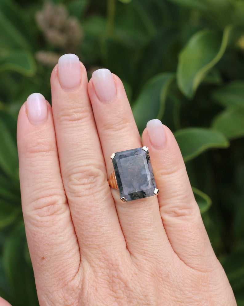 1963 London Made 14.5ct Moss Agate Cocktail Ring, 9ct Yellow Gold, size M or 6.25, 6.75g