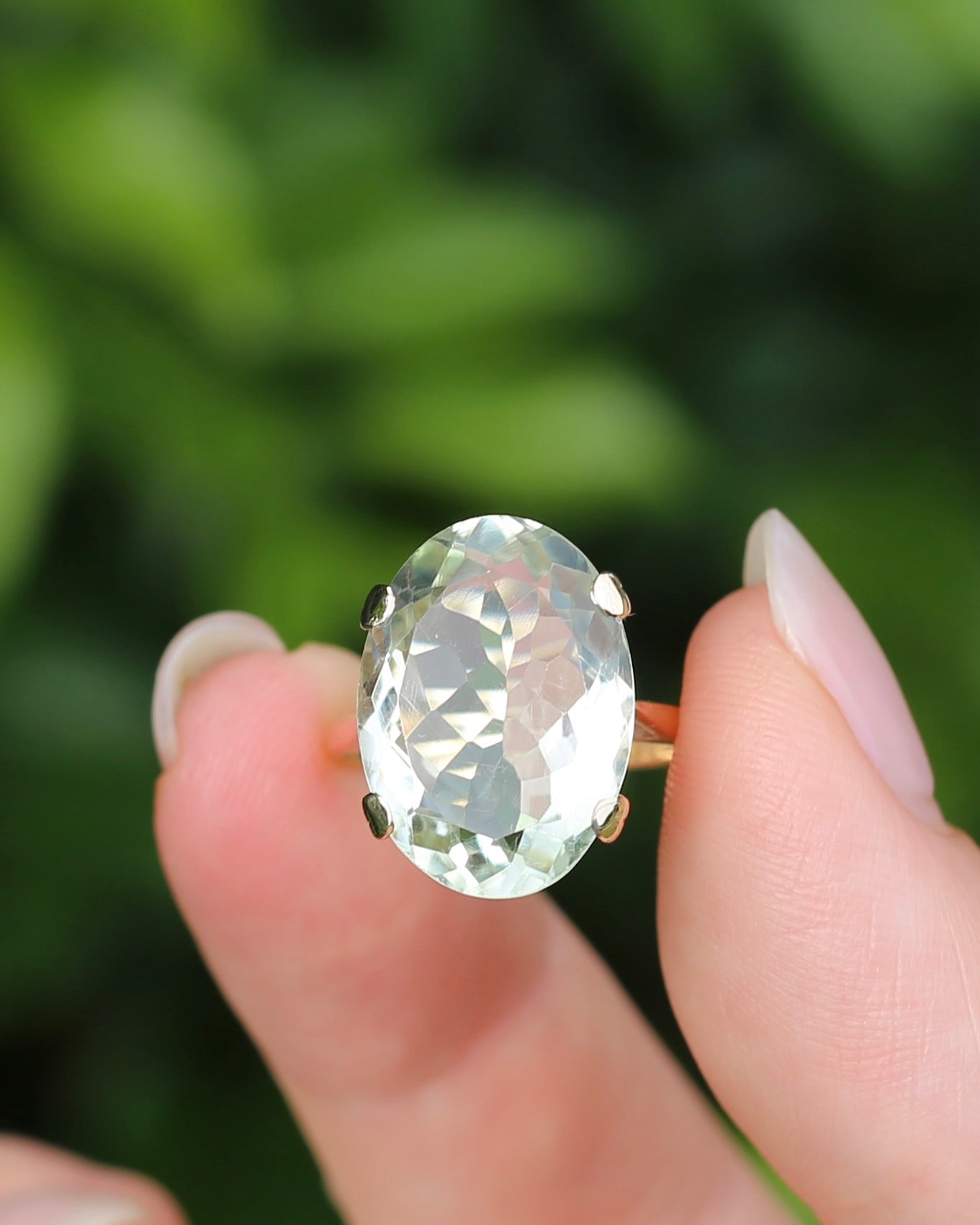 Vintage 10.5ct Oval Prasiolite or Green Amethyst Ring, 9ct Yellow Gold, size N1/2 or 7, 4.60g