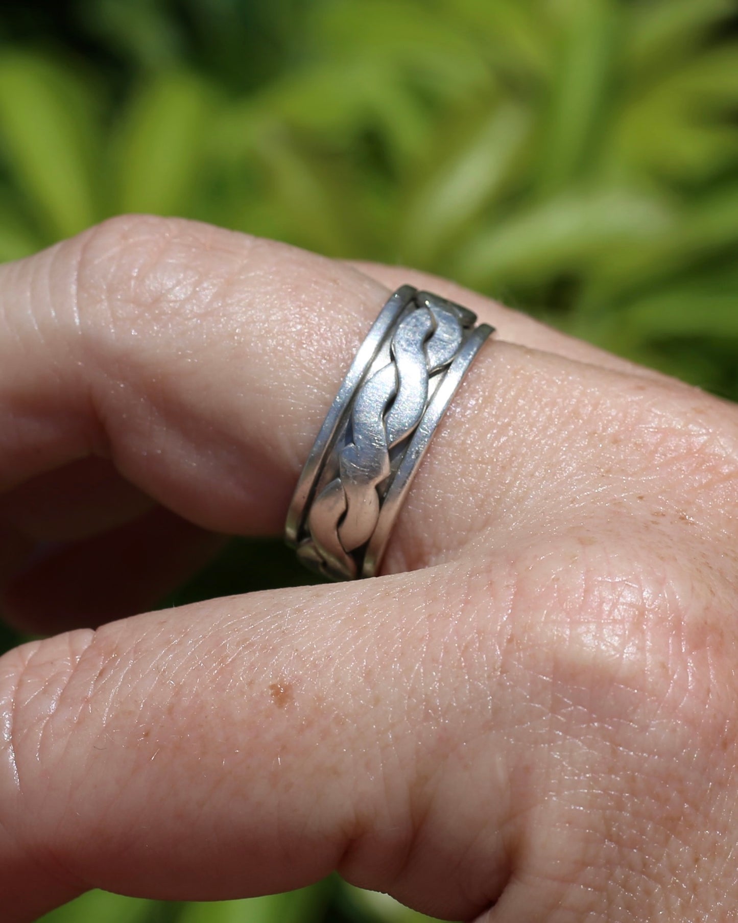 Silver Spinner Ring, Sterling Silver, size U1/2 or 10.25 (fits likely a size smaller), 6.7g
