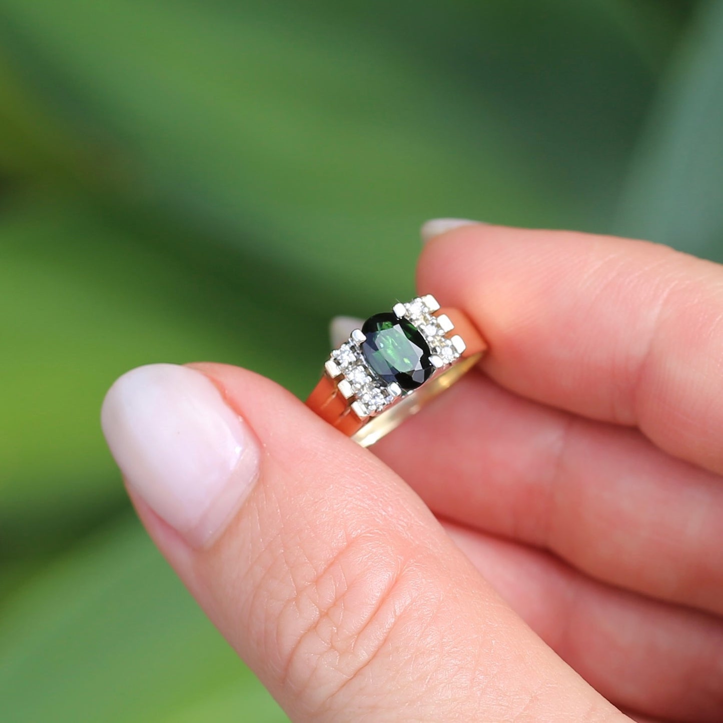 0.95ct Green Tourmaline and Diamond High Set Ring, 9ct White and Yellow Gold, size O or just over 7