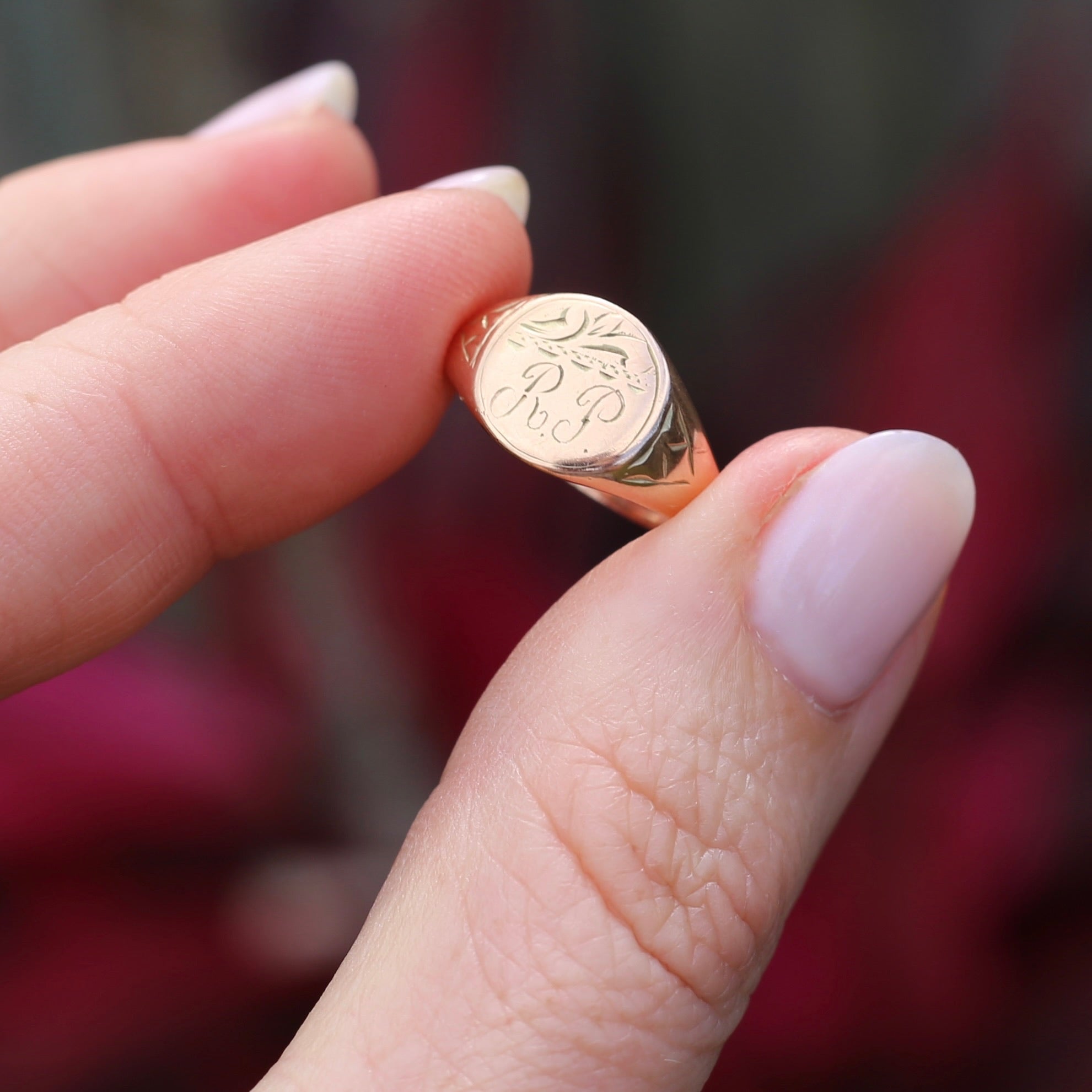 Vintage gold sale signet ring