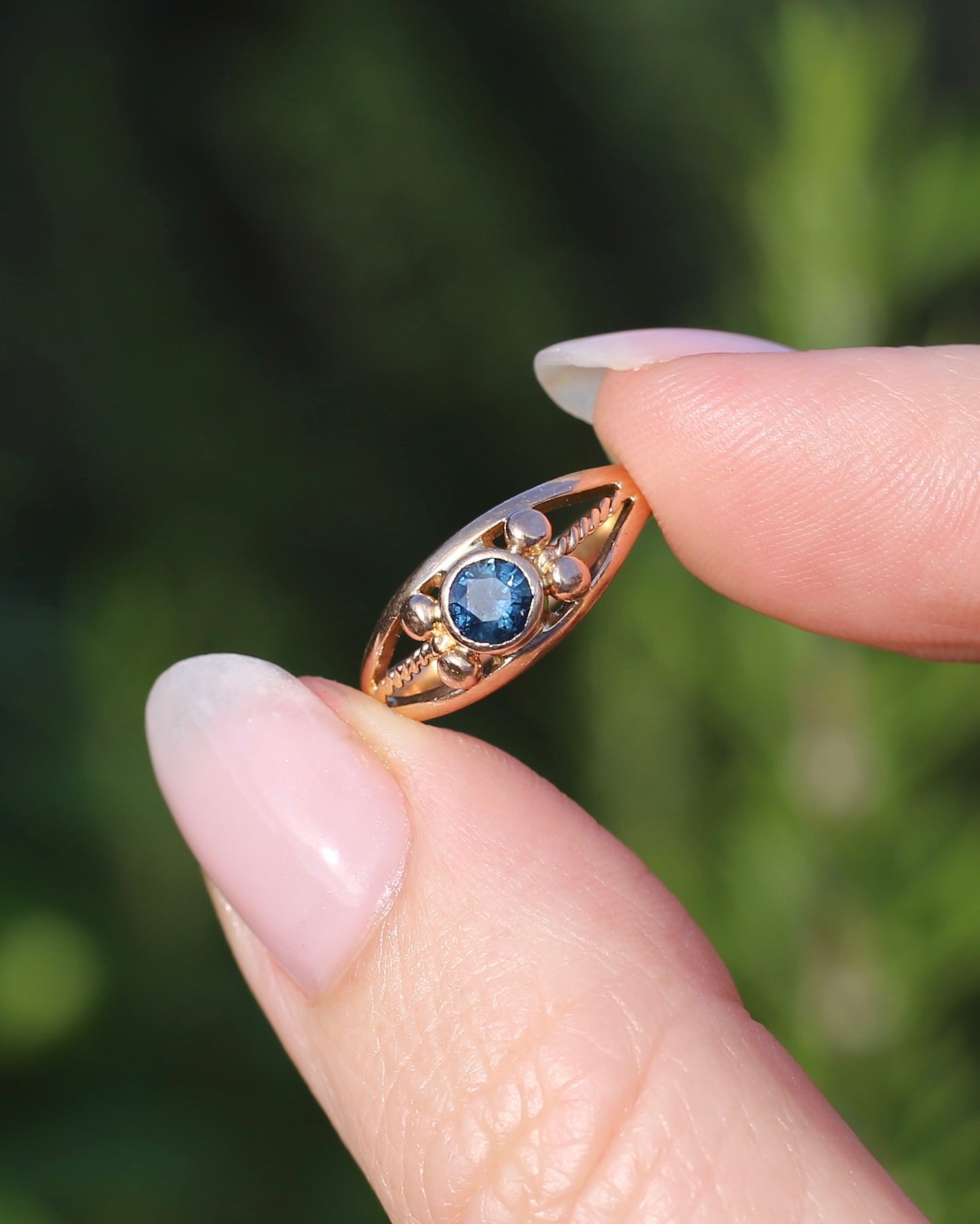 Bezel Set Blue Sapphire in Rose Gold Ring, 9ct Rose Gold, size K or 5.5, 2.30g