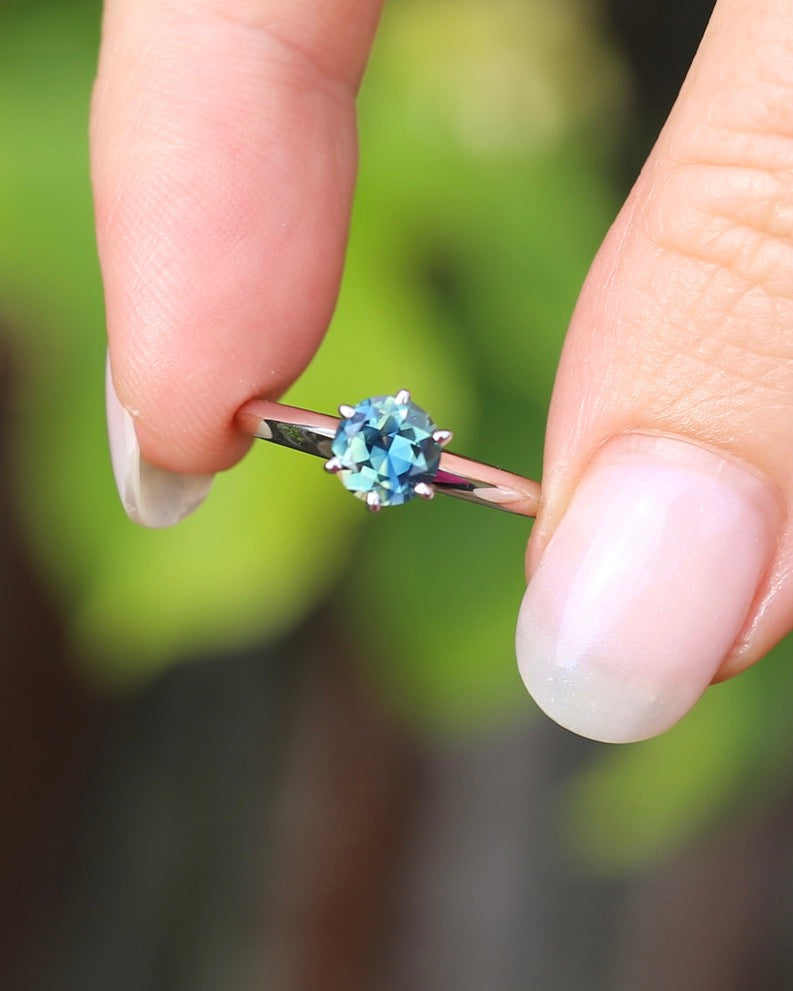 1.19ct Parti Sapphire Solitaire, 6 claw 14ct White Gold, size L1/2 or 6, 2.26g, with valuation