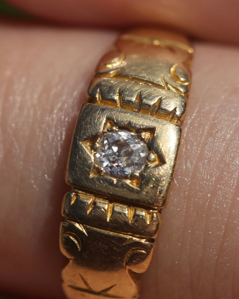Antique 1898 Old Cut Diamond Star Set Carved Ring, 18ct Yellow Gold, size M1/2 or just under 6.5, 2.74g