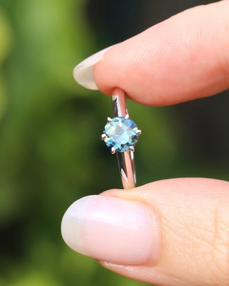 1.19ct Parti Sapphire Solitaire, 6 claw 14ct White Gold, size L1/2 or 6, 2.26g, with valuation