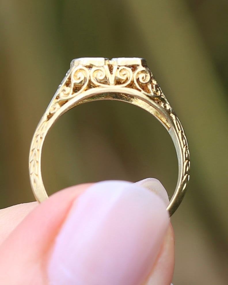 Circa 1910 Antique Toi Et Moi Transitional Cut Diamond Ring, 18ct Yellow Gold and Platinum, size N or just over 6.5, 2.42g, with valuation