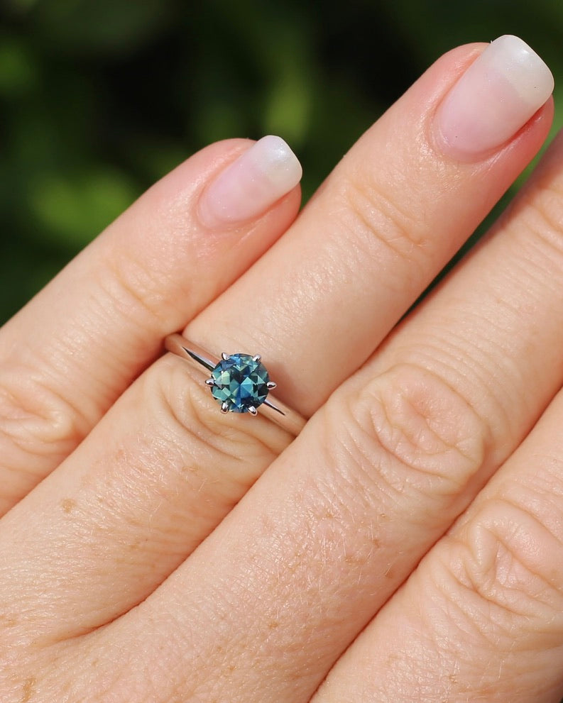 1.19ct Parti Sapphire Solitaire, 6 claw 14ct White Gold, size L1/2 or 6, 2.26g, with valuation