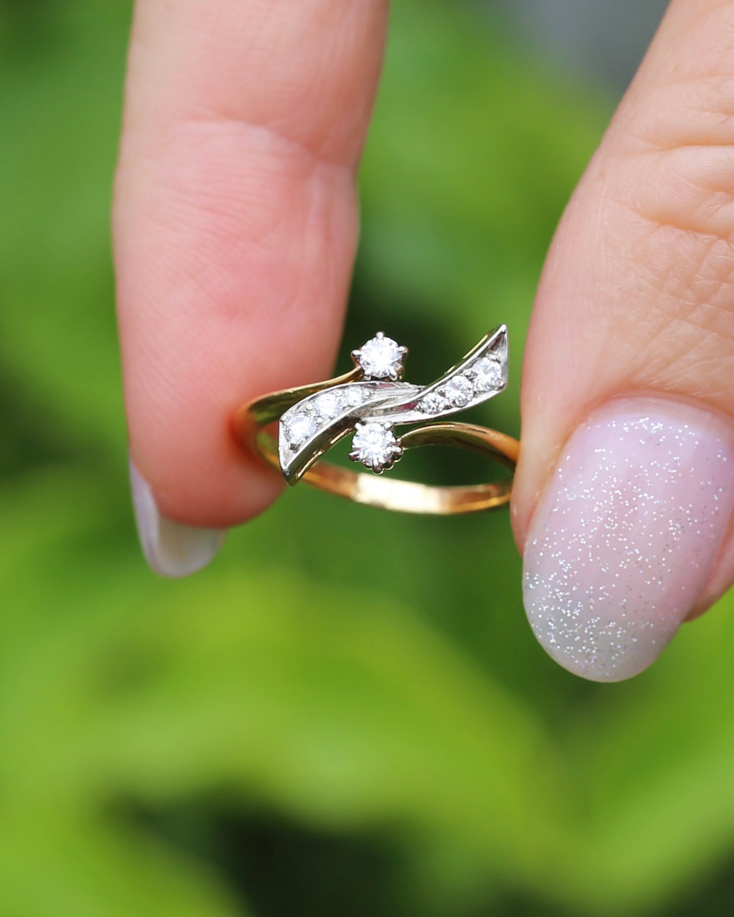 Antique Circa 1910 "Belle Epoque Toi et Moi" Asymmetric Diamond Bow Ring, 18ct Yellow Gold and Platinum, size L1/2 or 6, 3.62g
