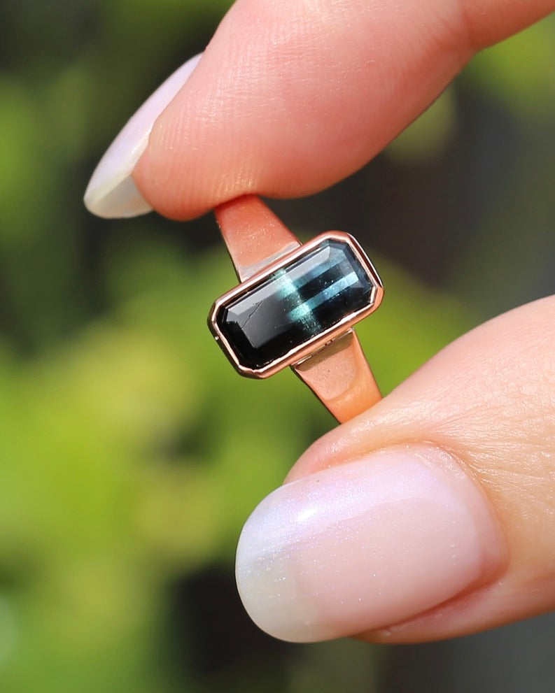 Bezel Set Bi-colour Tourmaline in Rose Gold, 9ct Rose Gold, size P or 7.75, 4.35g