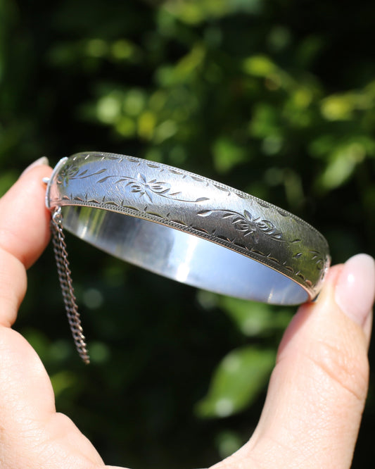 Vintage Hinged Engraved Silver Semi Hollow Bangle, Sterling Silver, 19.2g