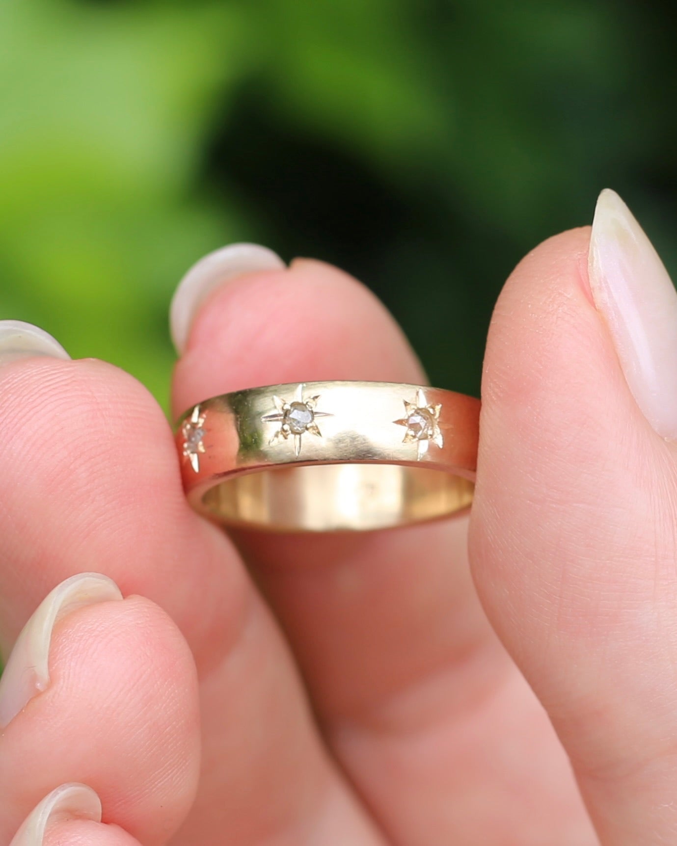 Reclaimed 9ct Yellow Gold Ring Star Set with 3 Rose Cut Diamonds, size O1/2 or 7.25 (fits about N1/2 or 7 due to width and chunk)