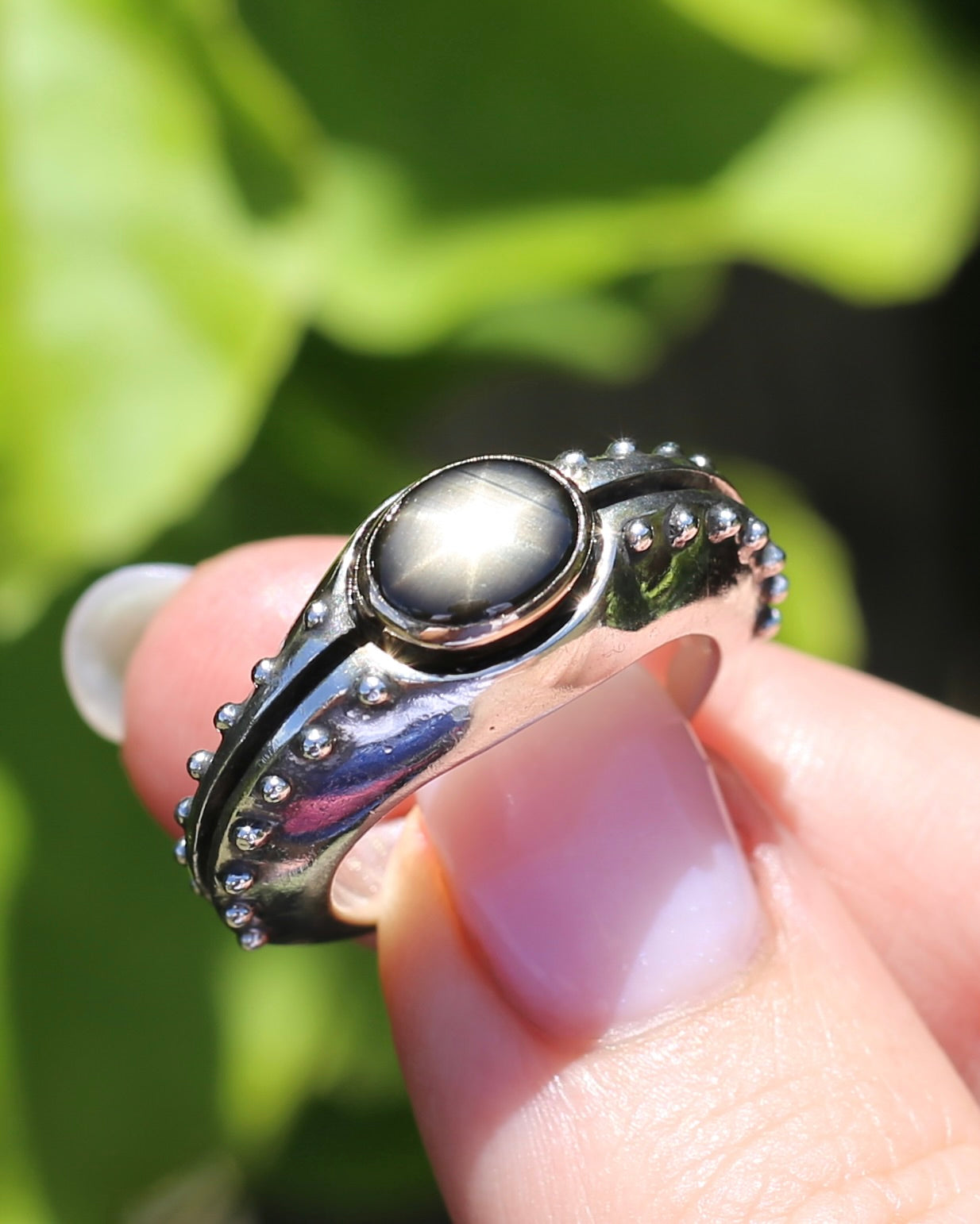 Amazing Chunky Silver and Gold Mized Metal Natural Star Sapphire Ring, size Q or 8 (fits more like a P1/2), 16.13g