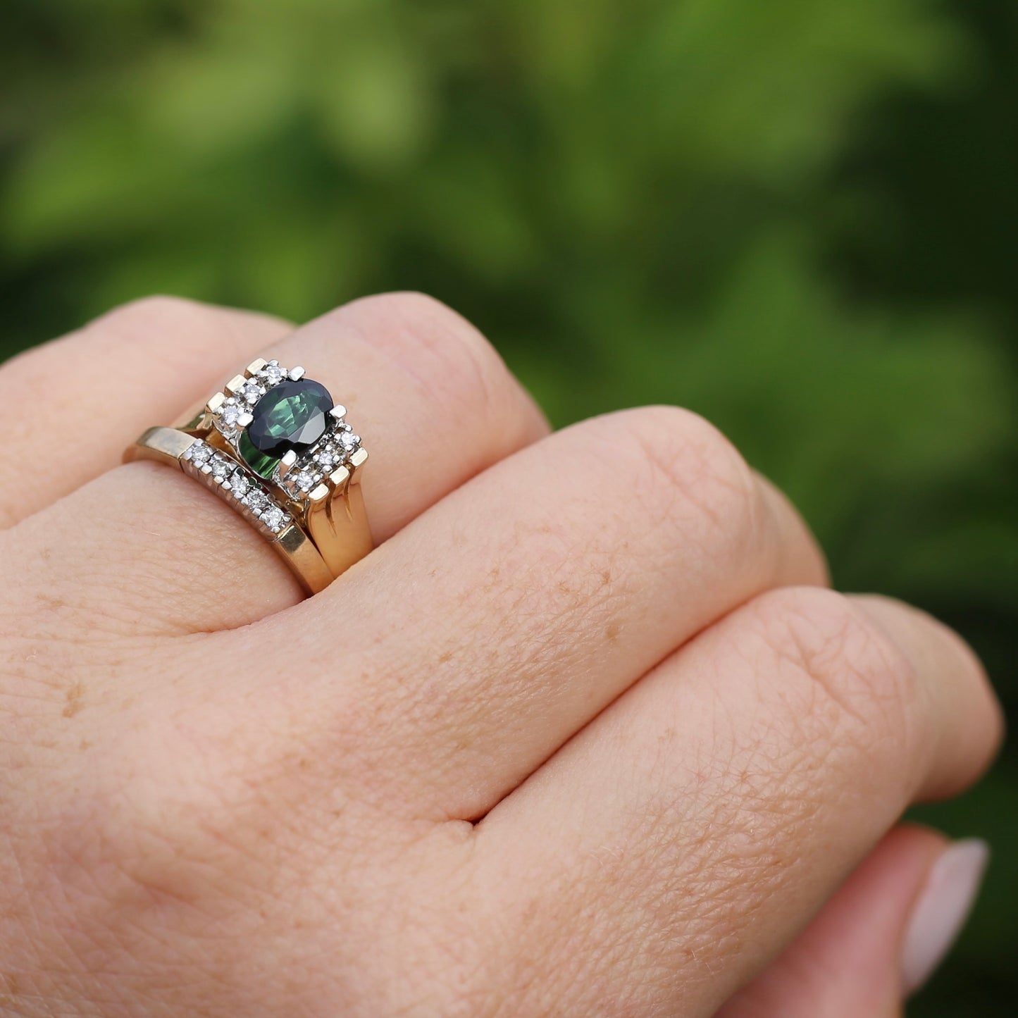 0.95ct Green Tourmaline and Diamond High Set Ring, 9ct White and Yellow Gold, size O or just over 7