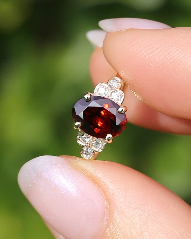 2.45ct Deep Red Whisky Zircon and Diamond RIng, 9ct Yellow Gold, size L or 5.75, 2.33g