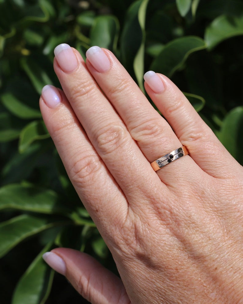 Black and Champagne Set Diamond Band, 9ct Rose Gold, size 8.5 or just over Q1/2 - fits more like a Q or just under 8.25, 3.0g