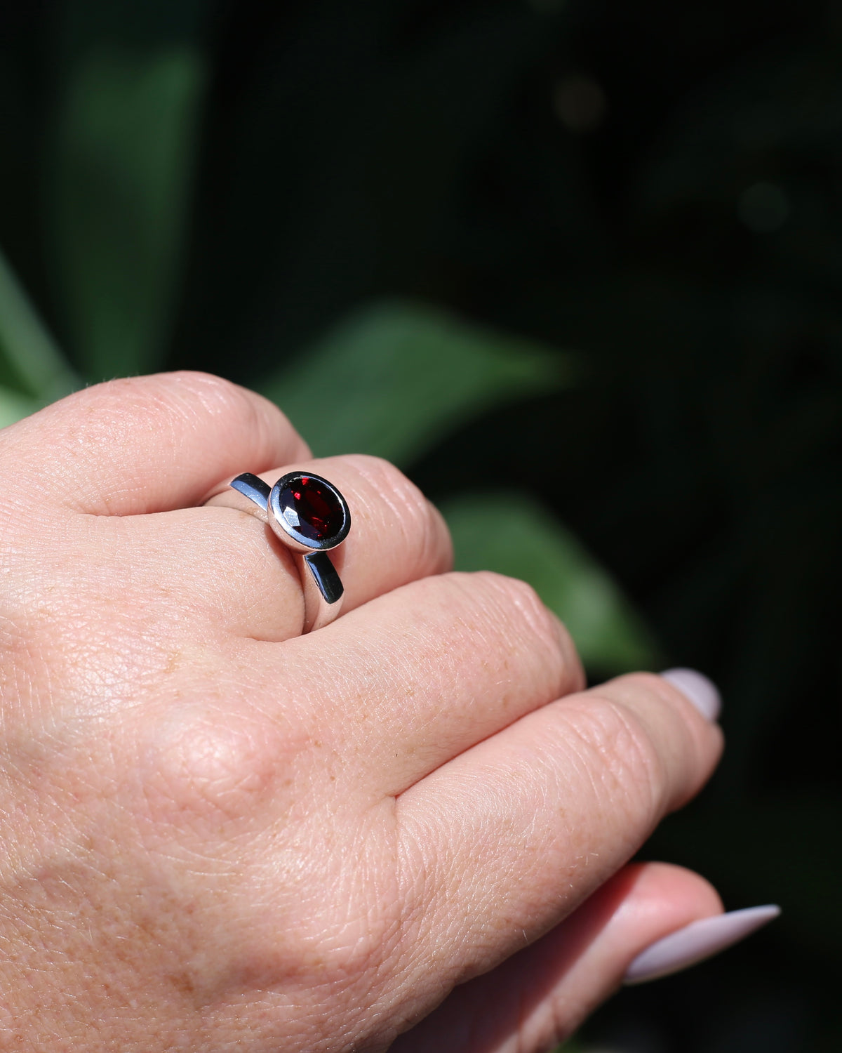 9mm Round Garnet in Bezel Set Silver Ring, Sterling Silver, size 7 or just over N1/2, 4.16g