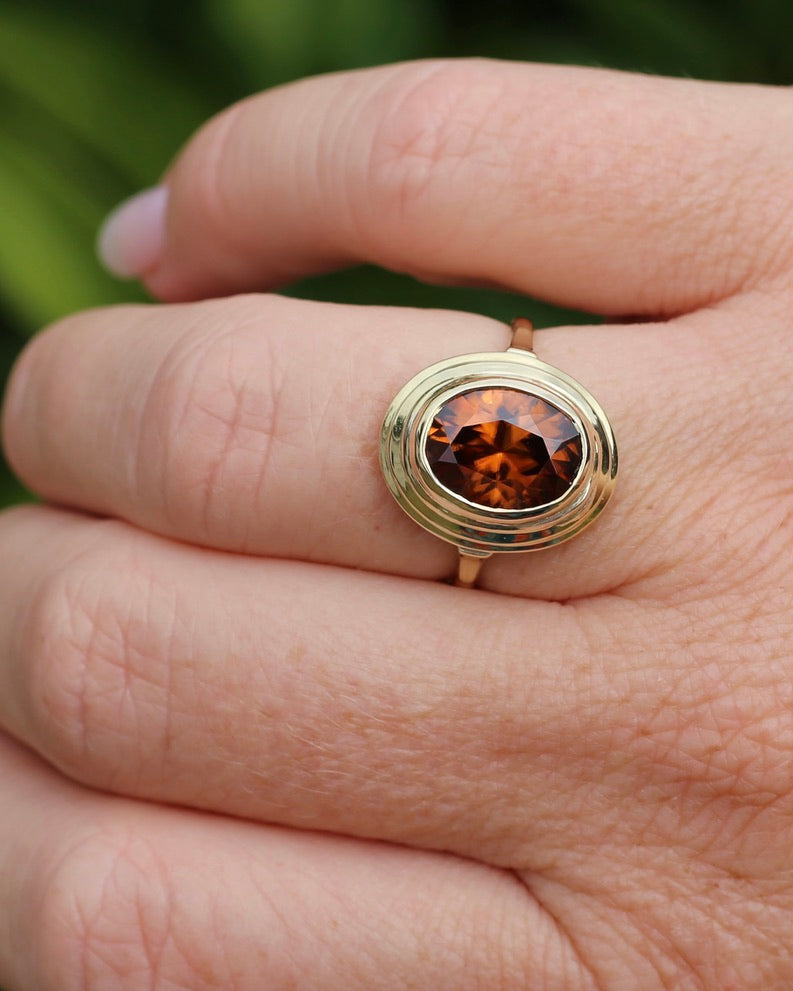 5.08ct Bezel Set Tiered Zircon Ring, 9ct Yellow Gold, size P or 7.5, 14ct Yellow Gold, 4.06g