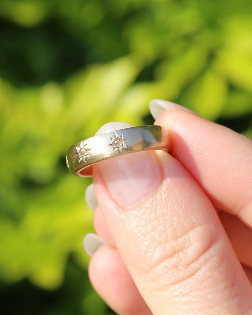 Reclaimed 9ct Yellow Gold Ring Star Set with 3 Rose Cut Diamonds, size O1/2 or 7.25 (fits about N1/2 or 7 due to width and chunk)