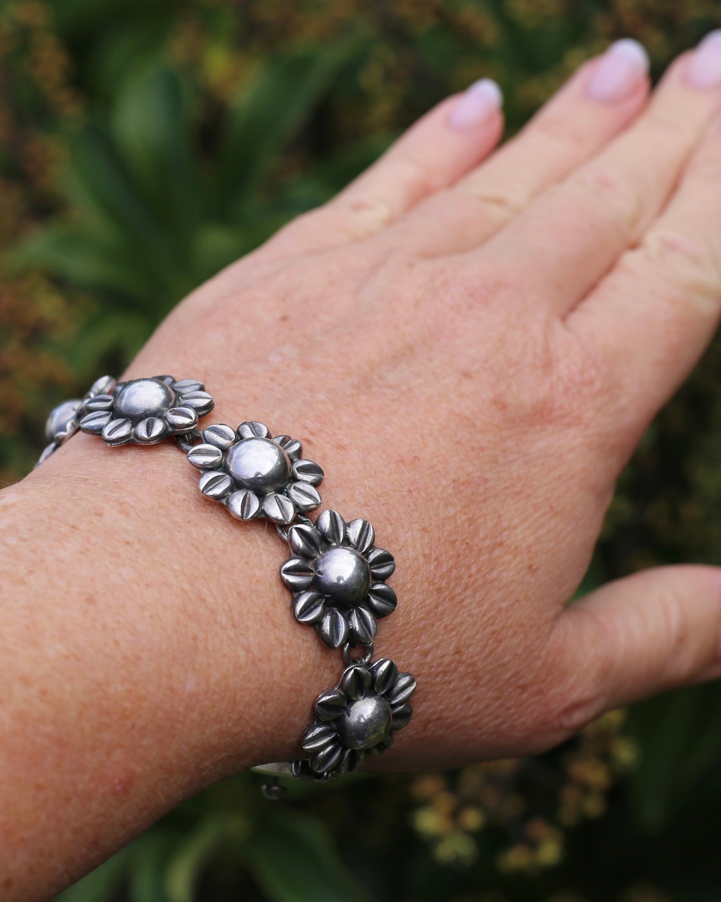 Chunky Vintage Mexican Silver Daisy/ Sunflower Bracelet, Sterling Silver, 18.5cm or 7.25 inches, 44.52g