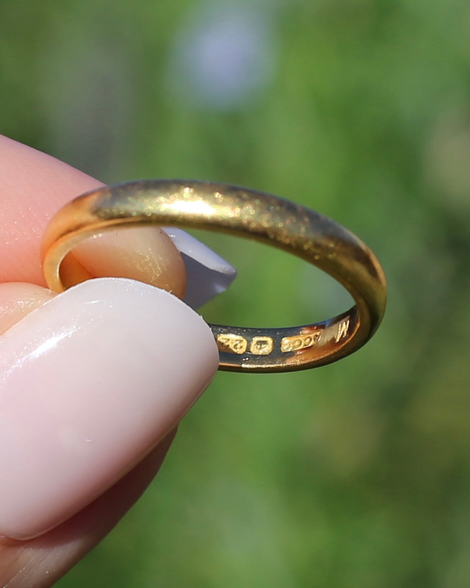1928 Birmingham Made 22ct 3mm Wedder, 22ct Yellow Gold, size N1/2 or just over 6.75, 3.81g
