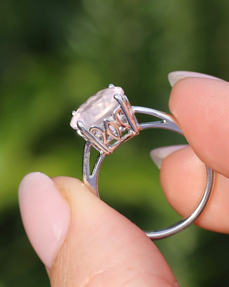 3.7ct Rose Quartz (10mm) Solitaire Ring, Sterling Silver, size O or 7.25, 3.57g