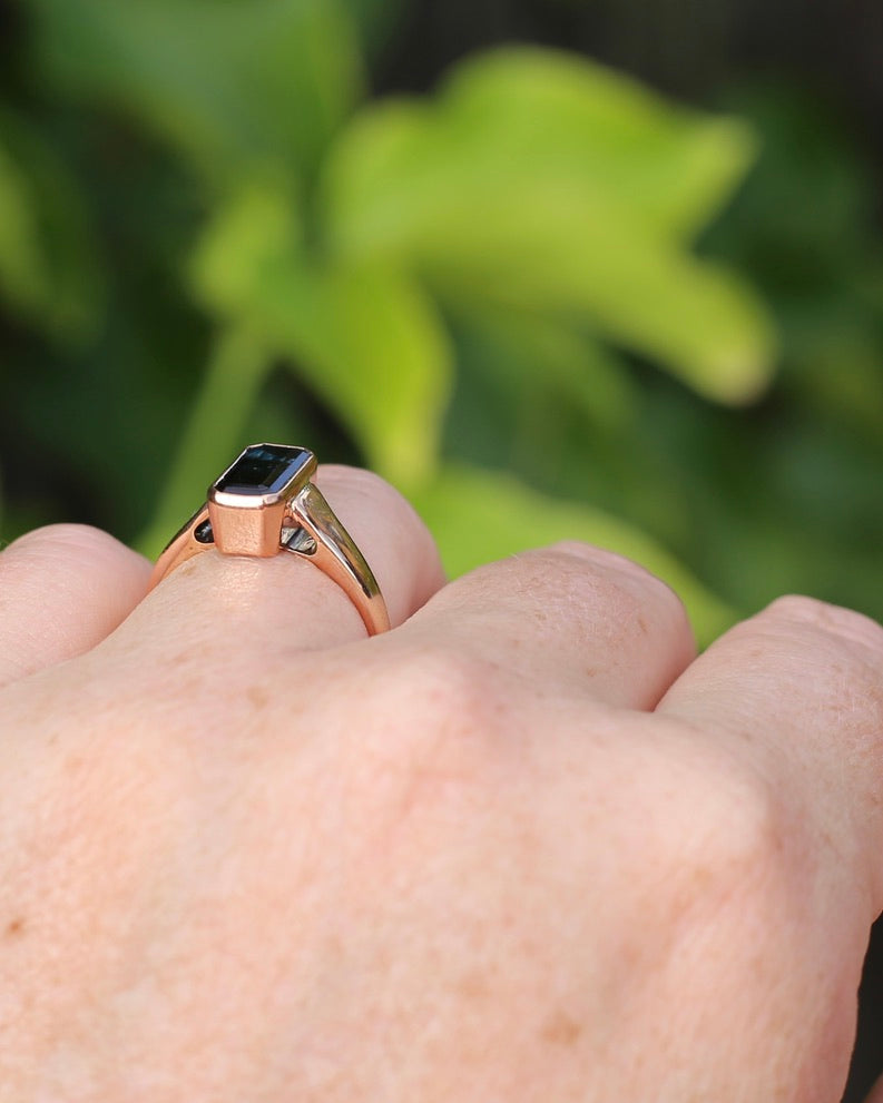 Bezel Set Bi-colour Tourmaline in Rose Gold, 9ct Rose Gold, size P or 7.75, 4.35g